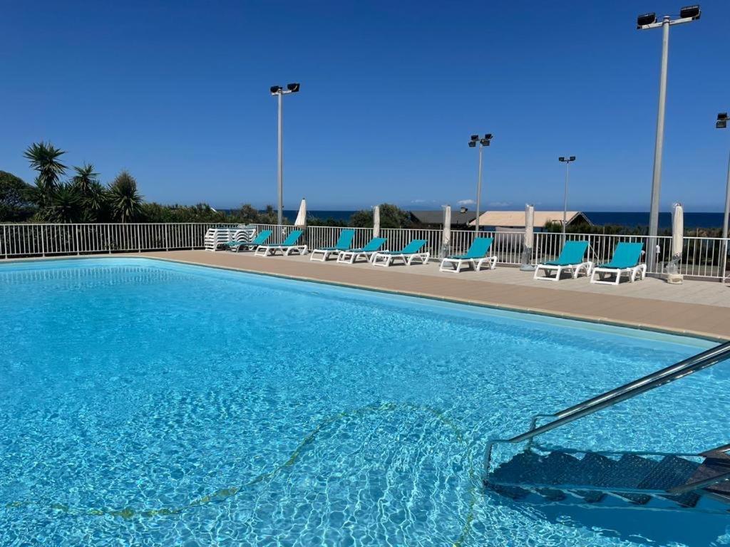 Studio 4 personnes bord de mer avec piscine wifi Cervione Extérieur photo