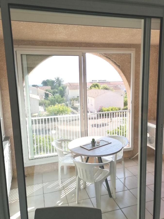 Studio 4 personnes bord de mer avec piscine wifi Cervione Extérieur photo