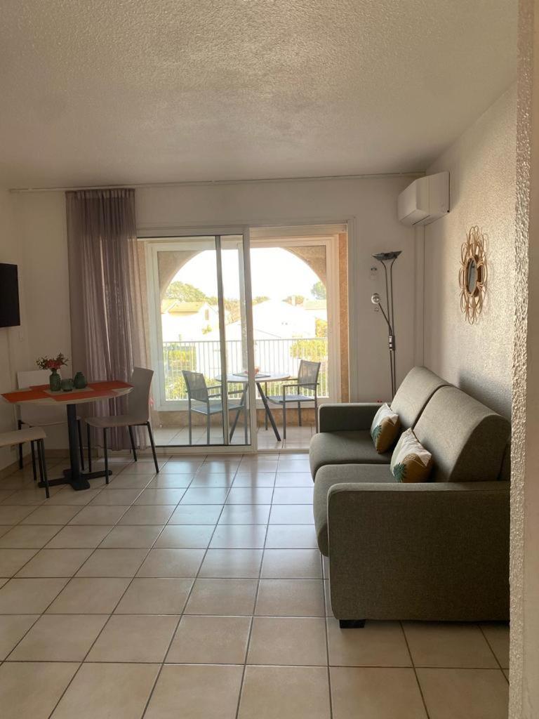 Studio 4 personnes bord de mer avec piscine wifi Cervione Extérieur photo